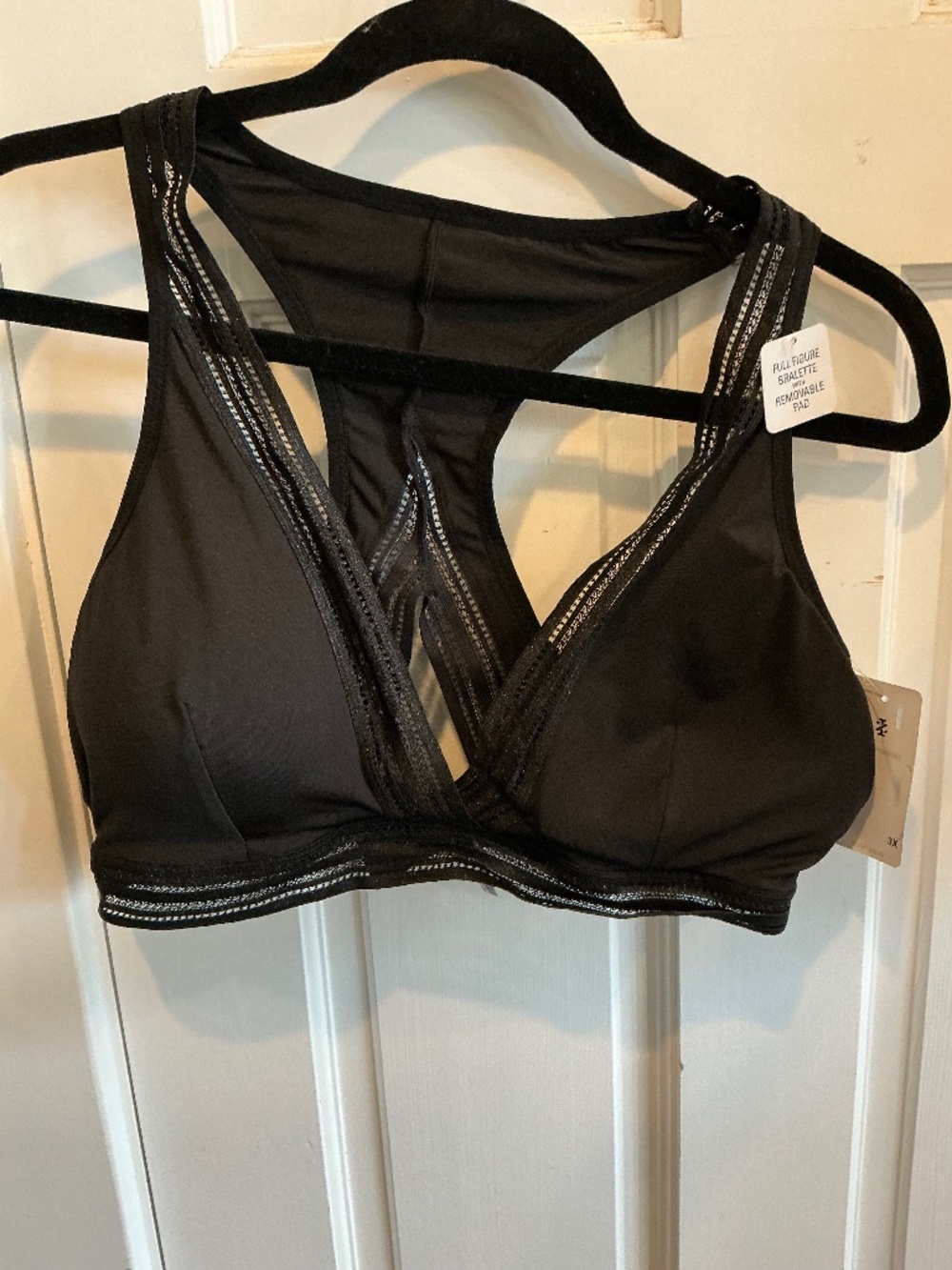 Izod bra with lace details and brand new with tags!  Plus size 3x!